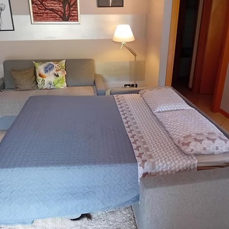 Casa Adela Apartment Десенцано дел Гарда Екстериор снимка