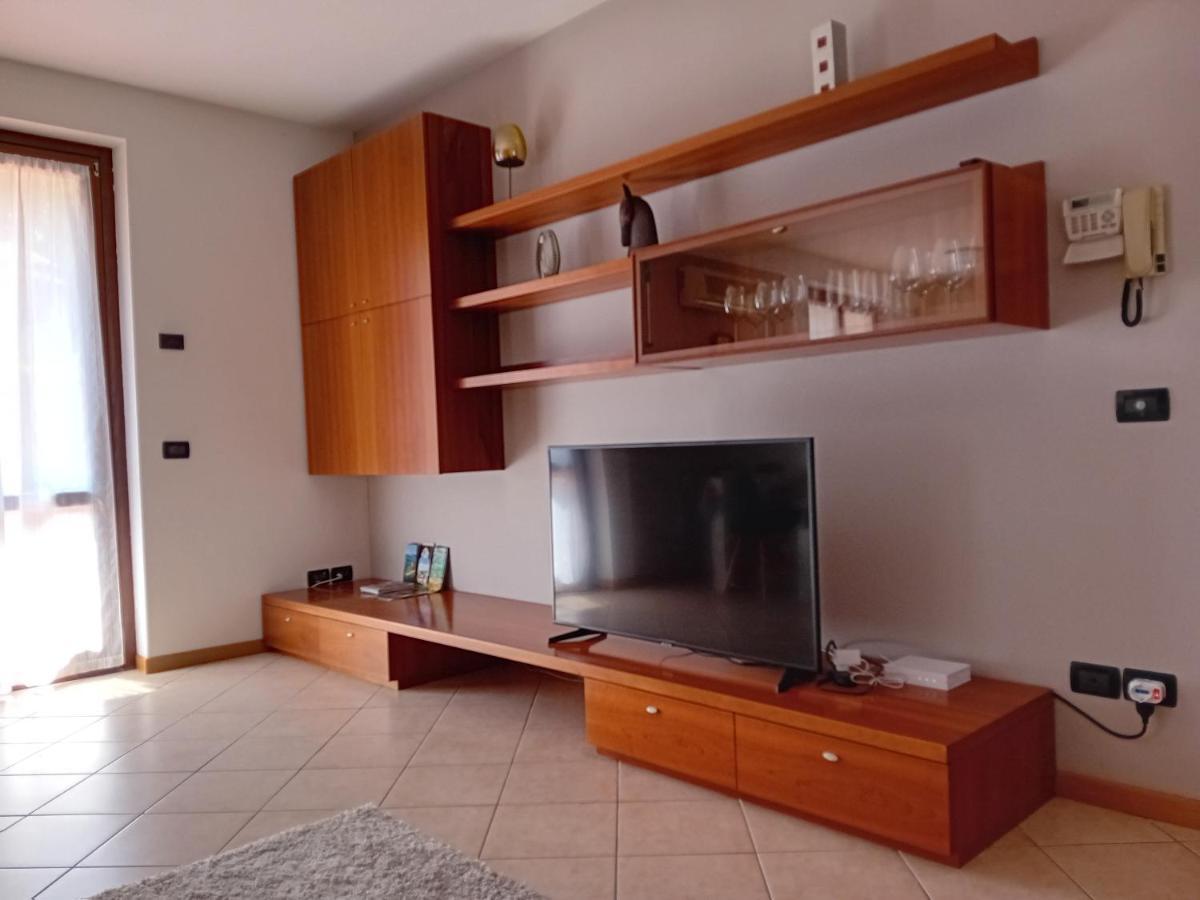 Casa Adela Apartment Десенцано дел Гарда Екстериор снимка